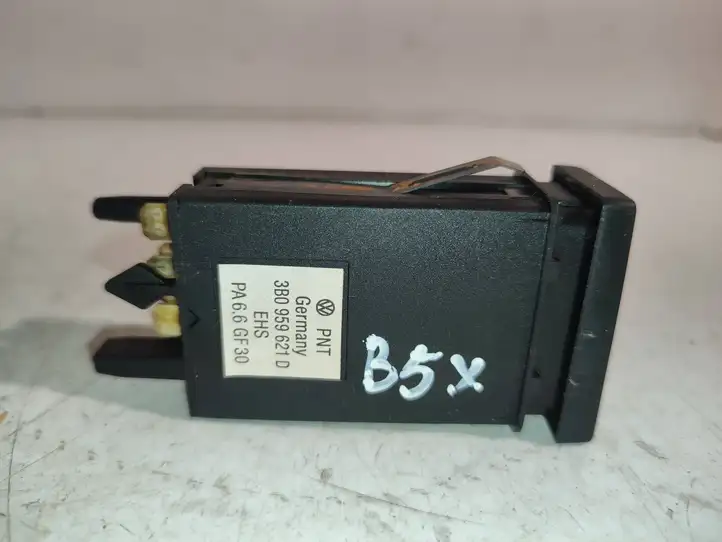 Volkswagen PASSAT B5.5 (2001 - 2005) 3B0959621D Кнопка обогрева стекла — фото 4