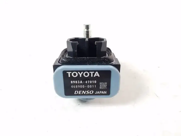 Toyota Prius Prime (2017 - ) 8983A-47010 Датчик удара SRS — фото 2