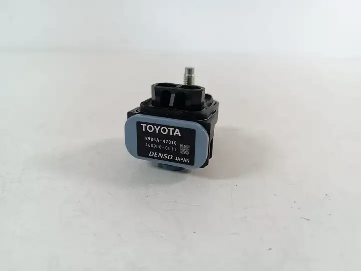 Toyota Prius Prime (2017 - ) 8983A-47010 Датчик удара SRS — фото 3