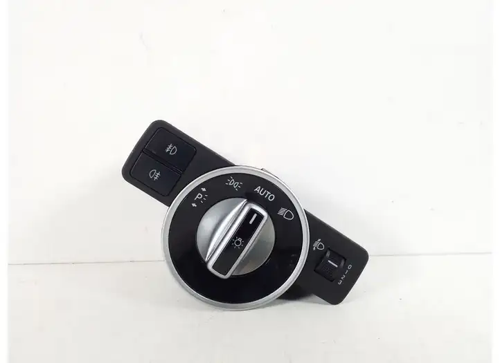 Mercedes-Benz B-class W246 (2011 - 2014) A2049053003 Включатель фонарей — фото 1