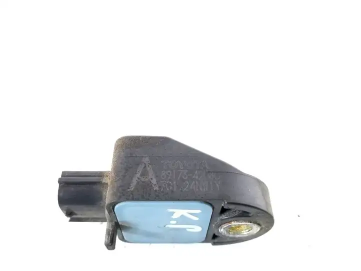 Toyota RAV 4 (XA30) (2006 - 2016) 89173-42080 Датчик удара SRS — фото 2
