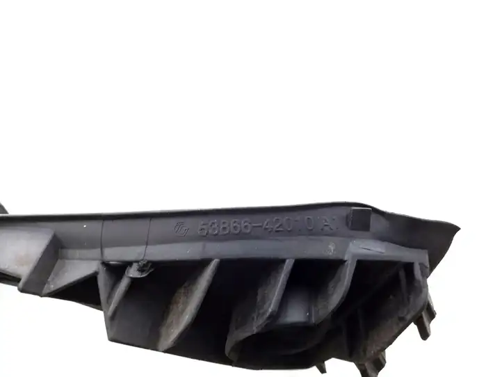 Toyota RAV 4 (XA30) (2006 - 2016) 53866-42010 Накладка стоек лобового стекла — фото 2