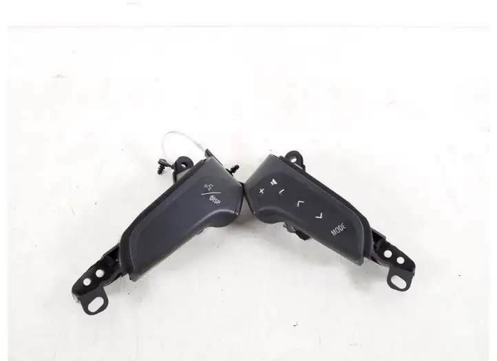 Toyota Avensis T250 (2003 - 2006) 84250-20010 Кнопки на рулевом колесе — фото 1