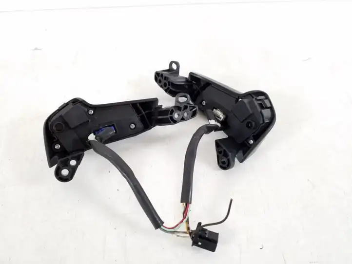 Toyota Avensis T250 (2006 - 2009) 84250-20020 Кнопки на рулевом колесе — фото 2
