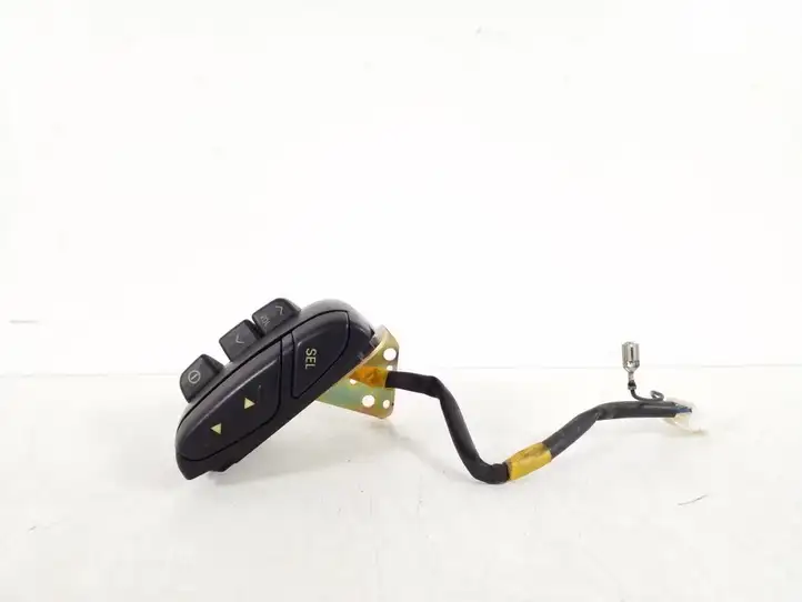 Toyota Yaris Verso (1999 - 2005) 86230-13010 Кнопки на рулевом колесе — фото 1
