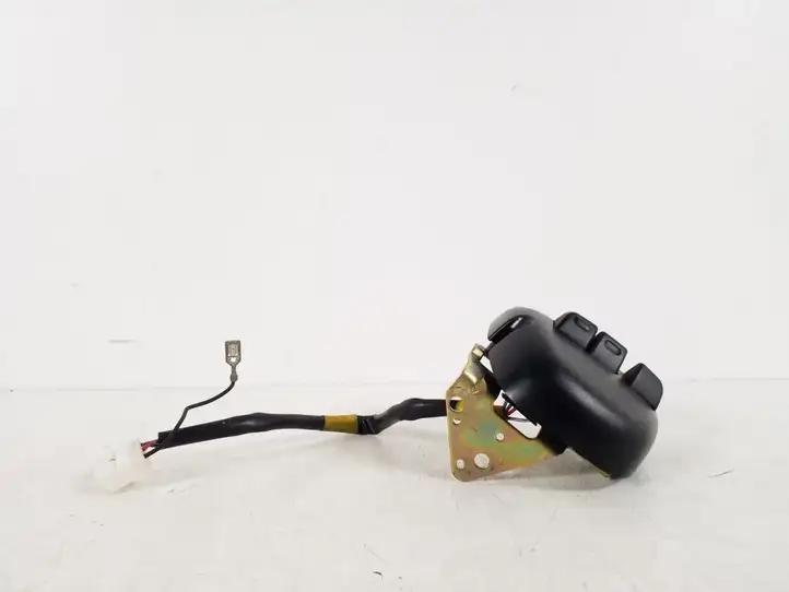 Toyota Yaris Verso (1999 - 2005) 86230-13010 Кнопки на рулевом колесе — фото 2