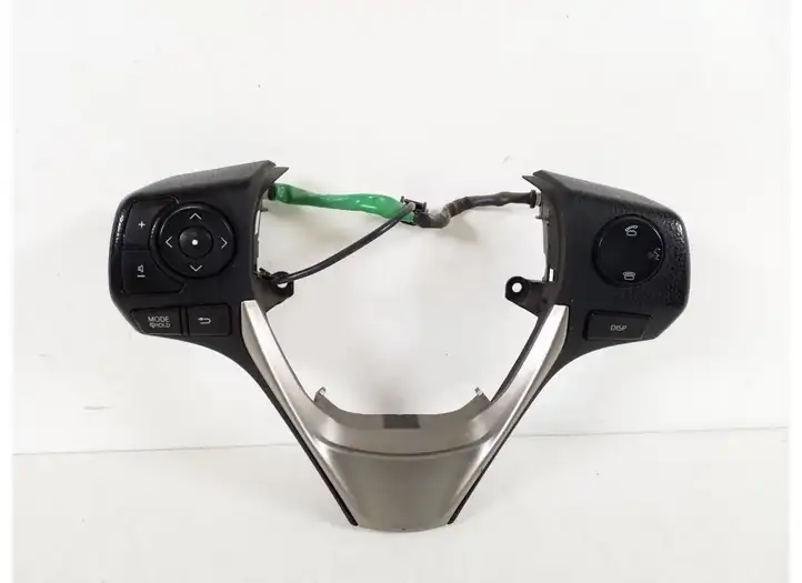 Toyota RAV 4 (XA40) (2012 - 2018) 84250-42180 Кнопки на рулевом колесе — фото 1