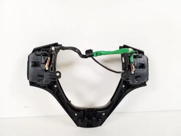 Toyota RAV 4 (XA40) (2012 - 2018) 84250-42180 Кнопки на рулевом колесе — фото 2