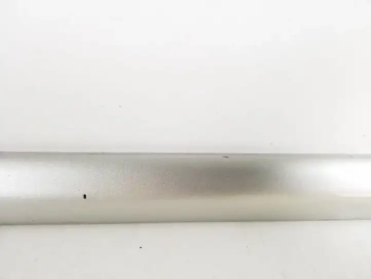Toyota Corolla E120 E130 (2004 - 2007) 75742-02140 Молдинги задней двери — фото 2