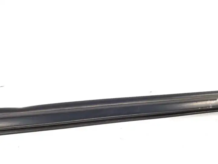Toyota Corolla E120 E130 (2004 - 2007) Молдинги задней двери — фото 3