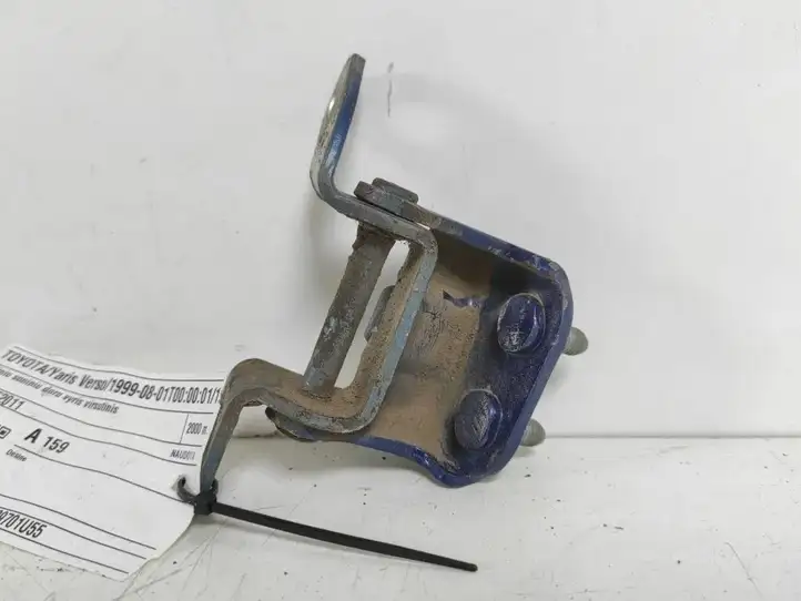 Toyota Yaris Verso (1999 - 2005) 68750-52011 Верхняя петля задней двери — фото 1