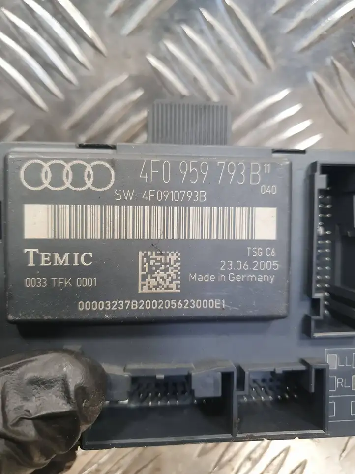 Audi A6 S6 C6 4F (2004 - 2008) 4F0959793B Блок управления дверью — фото 5
