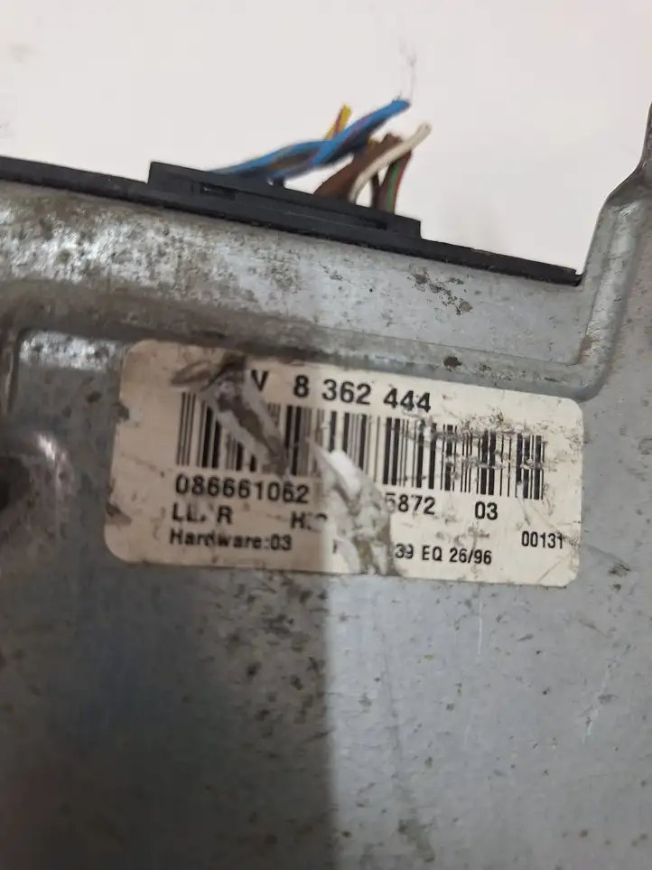 BMW 5 E39 (1996 - 2003) 8362444 Усилитель звука — фото 3