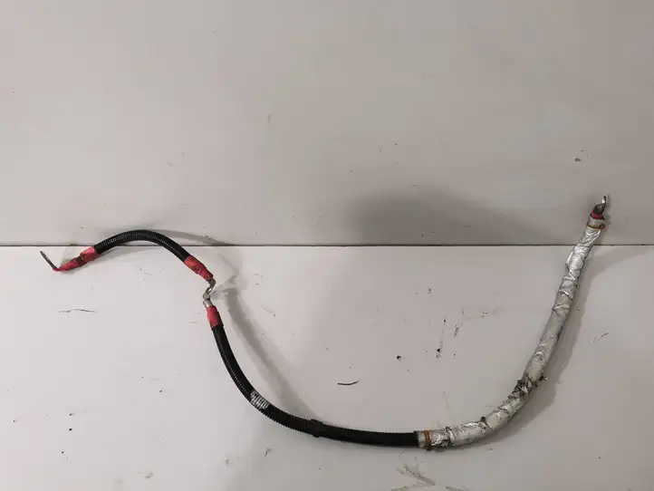 BMW 3 F30 F35 F31 (2012 - 2018) 1234567 Плюсовой провод аккумулятора — фото 1