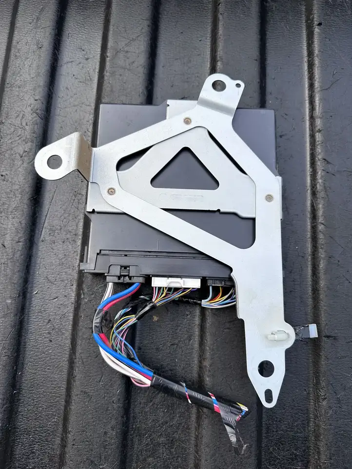 Toyota Hilux (AN120, AN130) (2017 - 2020) 892600K250 Модуль Start/Stop — фото 2