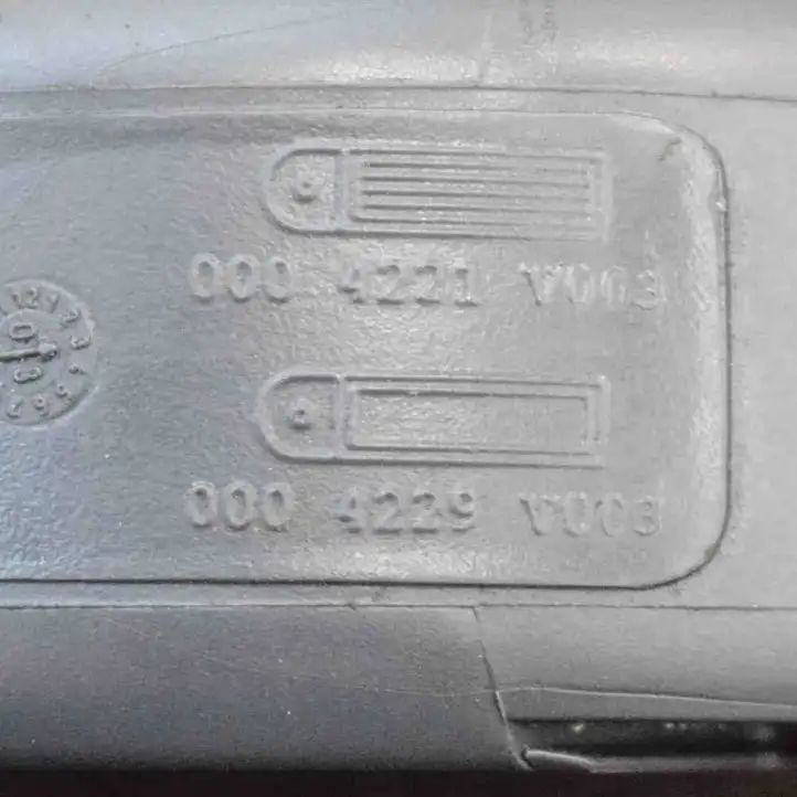 Smart ForTwo I (2000 - 2007) 00042210004229 Передняя пепельница — фото 6