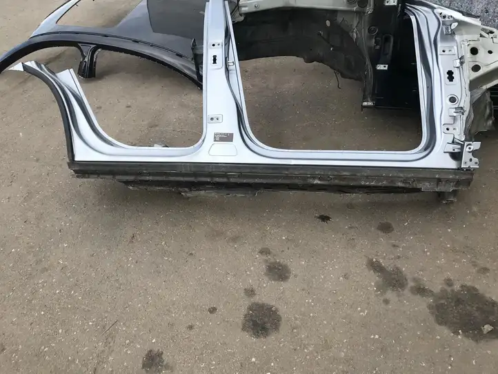 Skoda Karoq (2017 - ) Порог кузова — фото 1