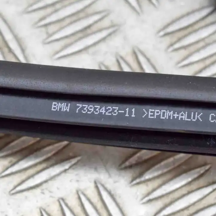 BMW iX3 G08 (2020 - ) 7393423 Уплотнитель передней двери — фото 6