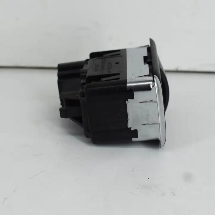 Mercedes-Benz E A207 (2010 - 2017) 10075077 Кнопка стеклоподъемников — фото 5