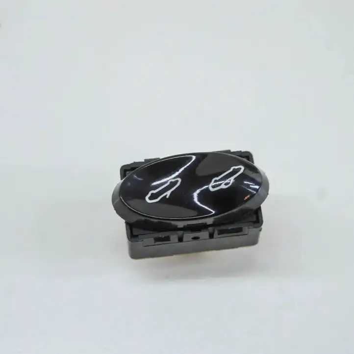 Porsche Boxster 986 (1996 - 2004) 98661313700 Кнопка фаркопа в багажнике — фото 2
