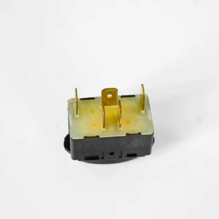 Porsche Boxster 986 (1996 - 2004) 98631613300 Кнопка фаркопа в багажнике — фото 5