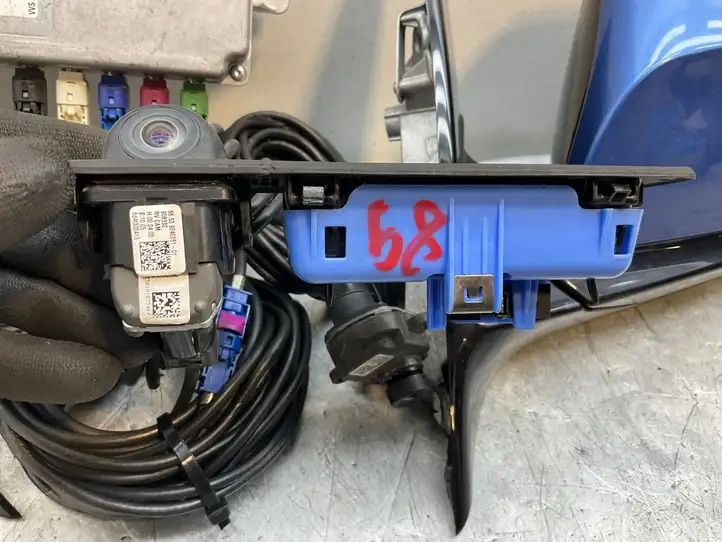 BMW 3 F30 F35 F31 (2012 - 2018) 16129510 Модуль управления камерой — фото 11