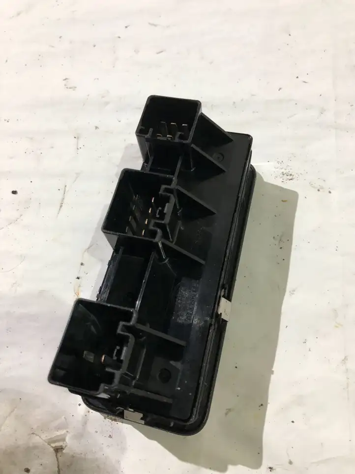 Land Rover Range Rover Sport L320 (2005 - 2009) YUD501550PVJ Блок кнопок стеклоподъемников — фото 2
