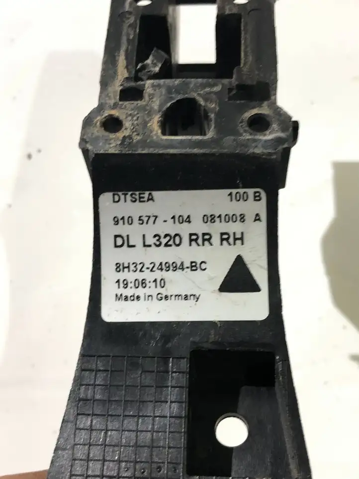 Land Rover Range Rover Sport L320 (2005 - 2009) 8H3224994BC Наружная ручка задней двери — фото 4