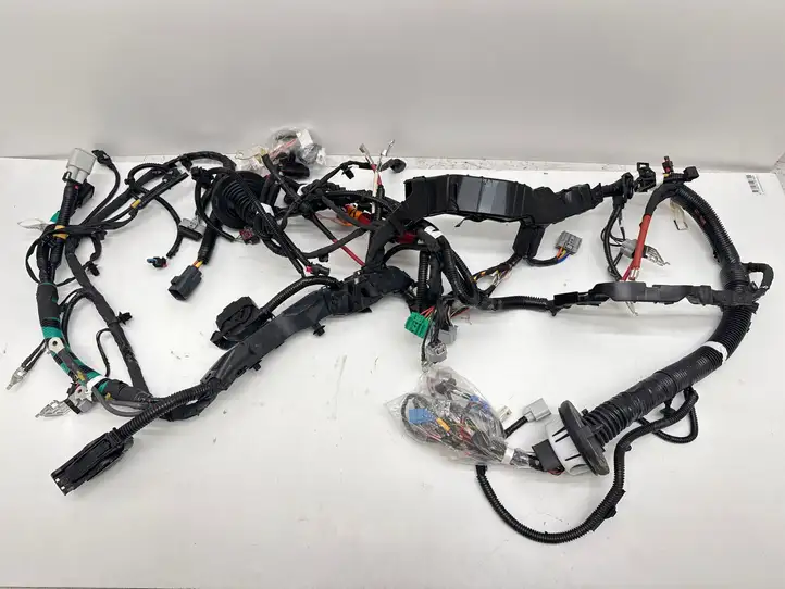 Tesla Model 3 (2017 - 2023) 156796402C Проводка двигателя — фото 1