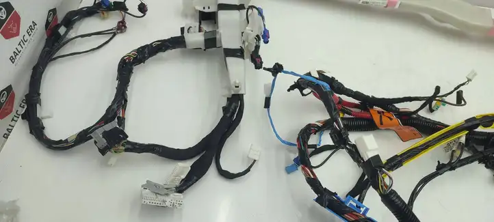 Tesla Model 3 (2017 - 2023) 306795500C Прочая электропроводка — фото 6