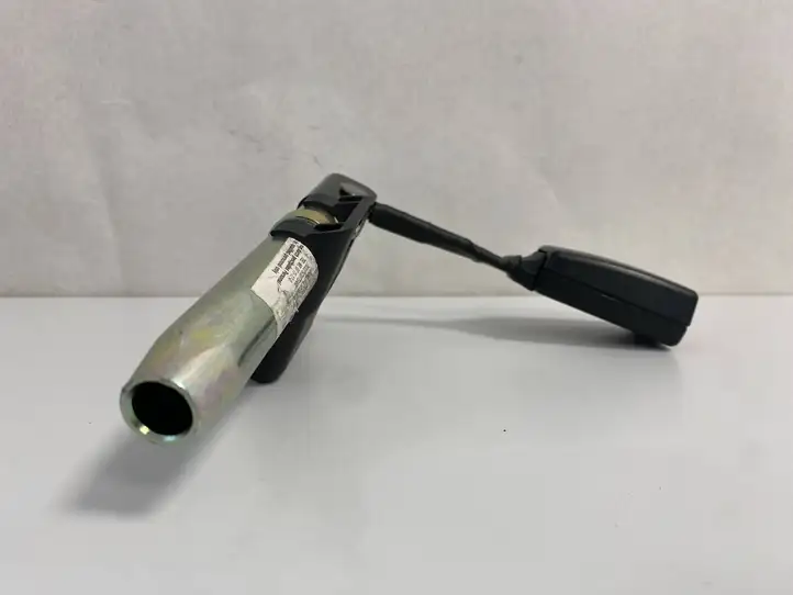 Mercedes-Benz C W203 (2000 - 2007)  2038600769 Замок заднего ремня