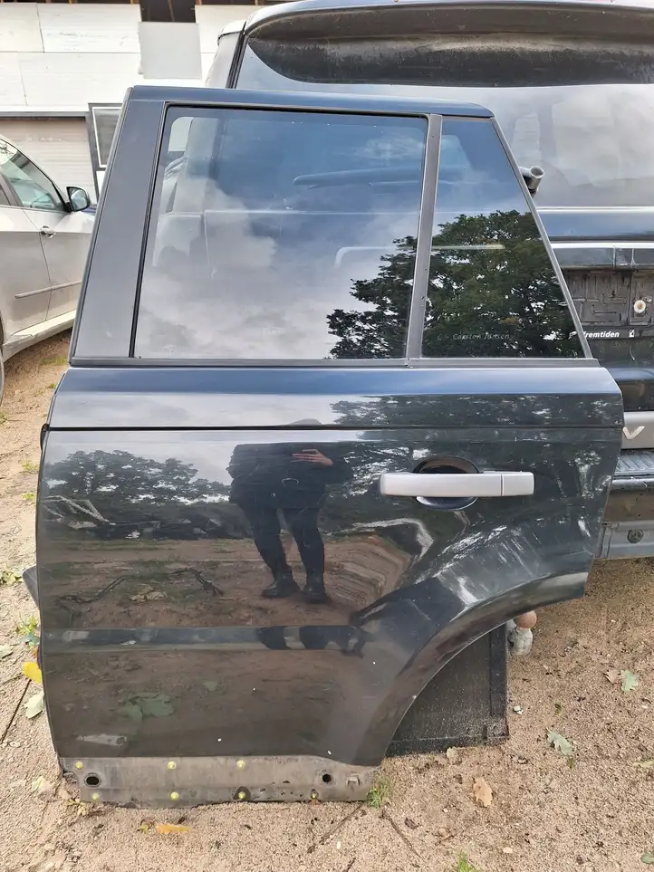 Land Rover Range Rover Sport L320 (2005 - 2009) Задняя дверь — фото 2
