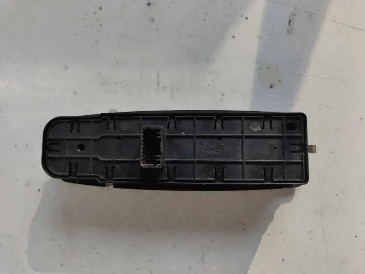 Renault Laguna III (2007 - 2015) 809610007RC Блок кнопок стеклоподъемников — фото 2