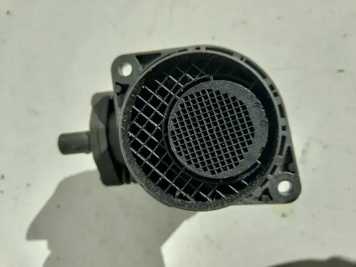 Volkswagen Golf V (2003 - 2009) 038906461B Датчик массового расхода воздуха — фото 1