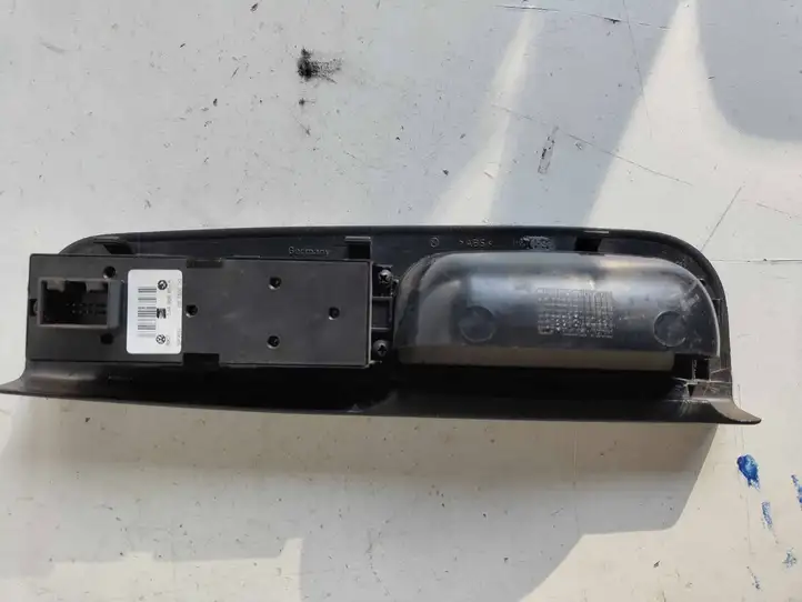 Volkswagen PASSAT B7 (2011 - 2014) 1J4959857A Блок кнопок стеклоподъемников — фото 2