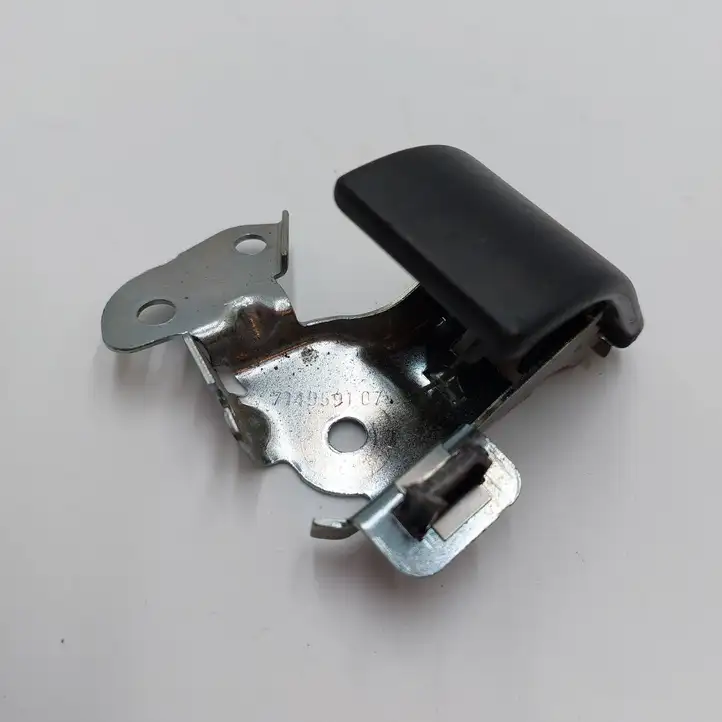 Mini One - Cooper Clubman R55 (2007 - 2014) 714959107 Ручка открытия капота — фото 2