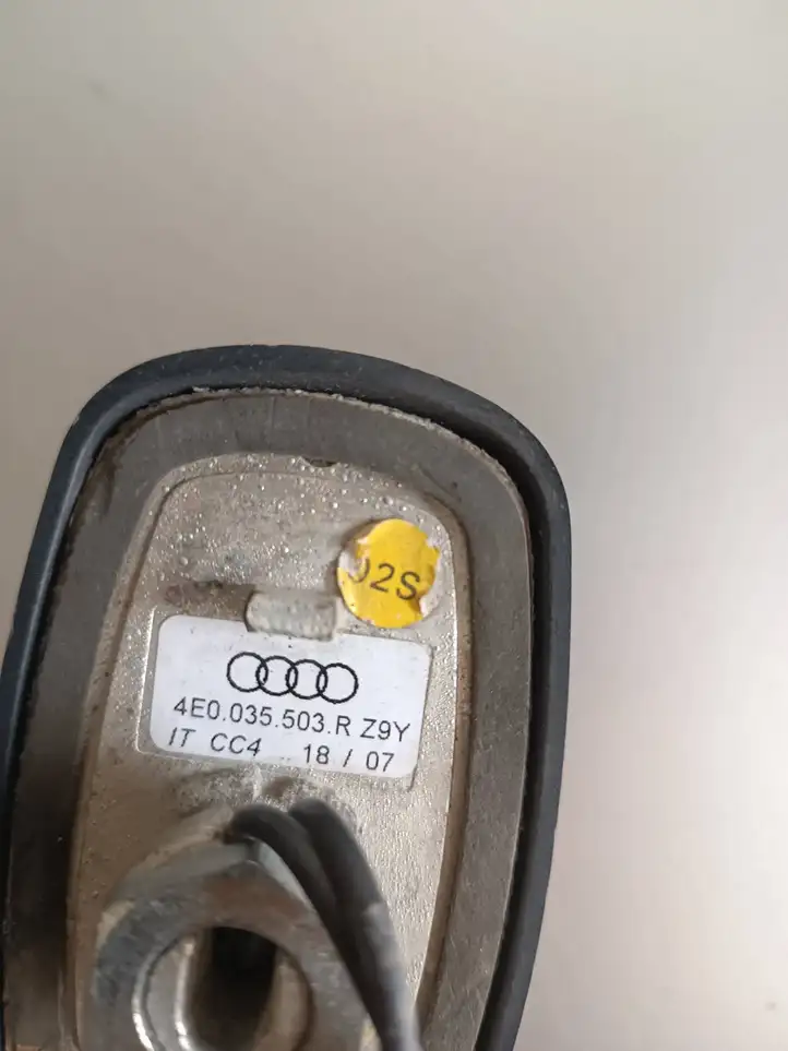 Audi A8 S8 D3 4E (2007 - 2010) 4E0035503R GPS антенна — фото 4