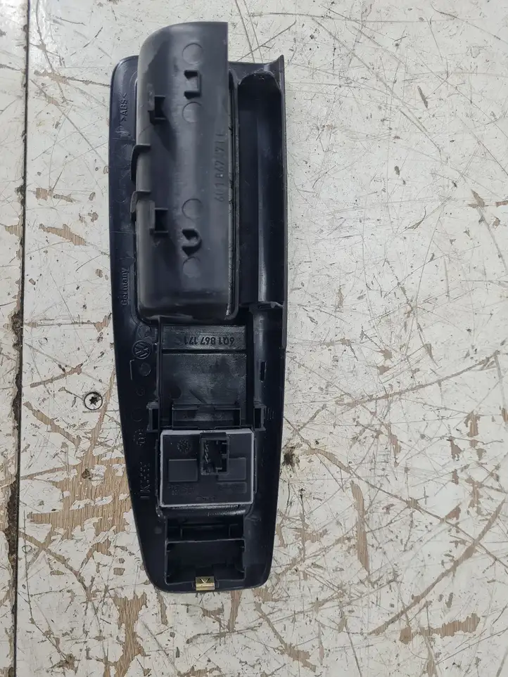 Volkswagen Polo (2001 - 2005) 6Q1867171 Блок кнопок стеклоподъемников — фото 2