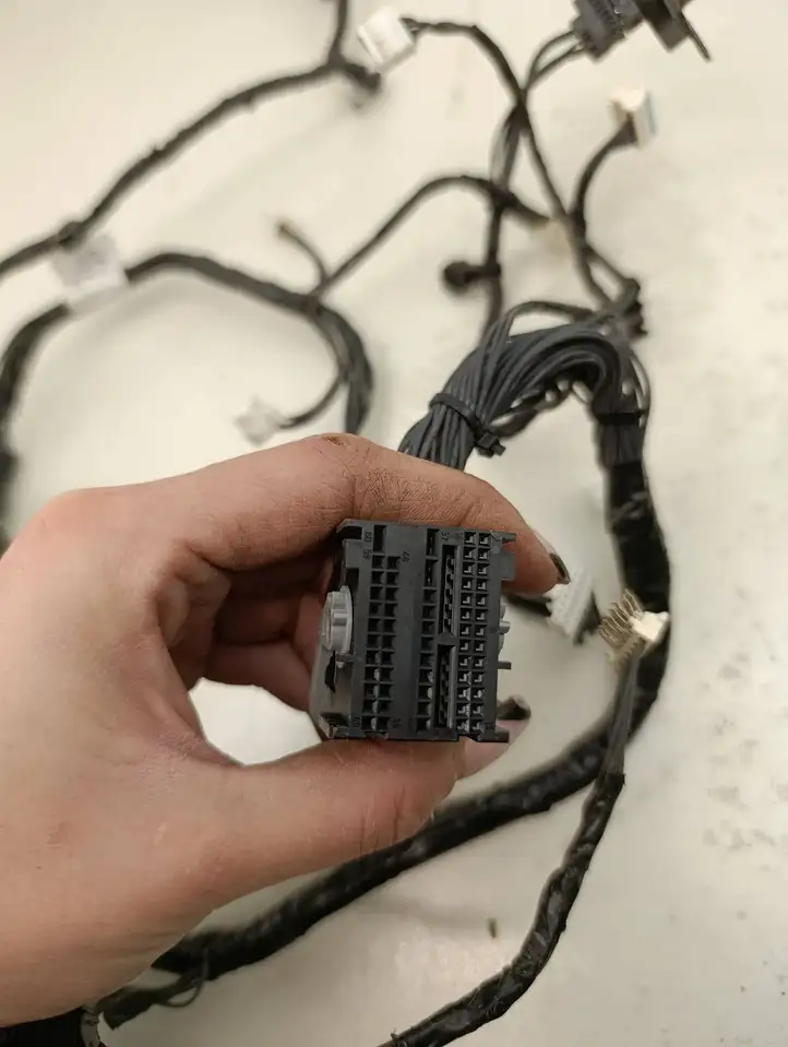 BMW X4 G02 (2018 - )   Провод фары (фар)