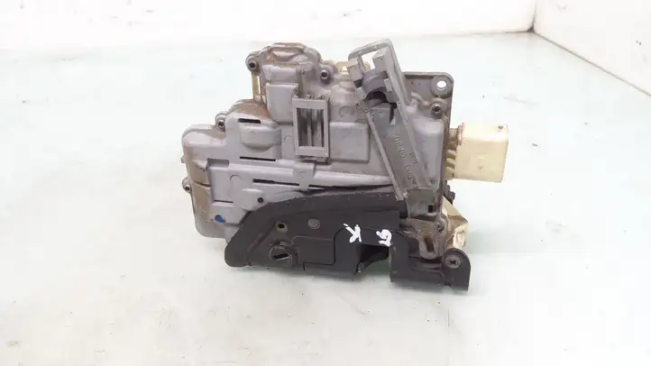 Volkswagen PASSAT B6 (2005 - 2010) 3C4839015A Замок задней двери — фото 3