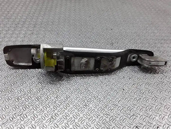 Mitsubishi Grandis (2003 - 2012) MR5261092 Наружная ручка задней двери — фото 3