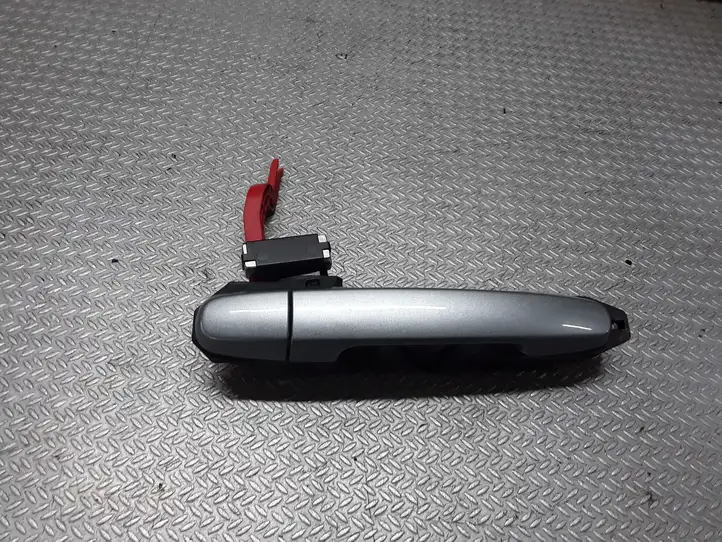 Toyota Yaris (2005 - 2009) Наружная ручка задней двери — фото 1