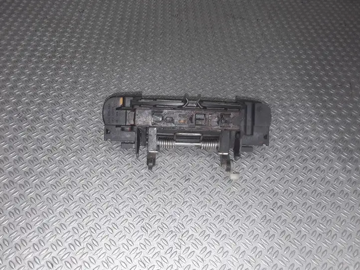 Audi A4 S4 B6 8E 8H (2000 - 2006) Наружная ручка задней двери — фото 2