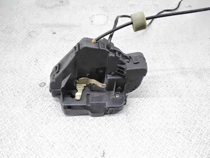 Mercedes-Benz C W203 (2000 - 2007) Замок задней двери — фото 1