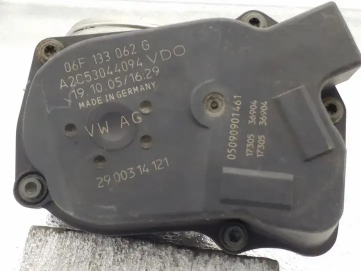Audi A3/S3 8P (2004 - 2008) 06F133062G Дроссельная заслонка — фото 4
