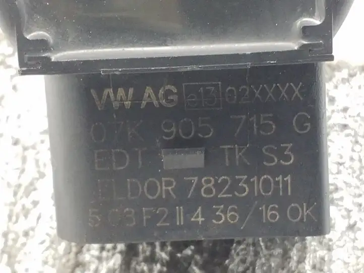 Audi A4 S4 B8 8K (2007 - 2011) 07K905715G Катушка зажигания — фото 3