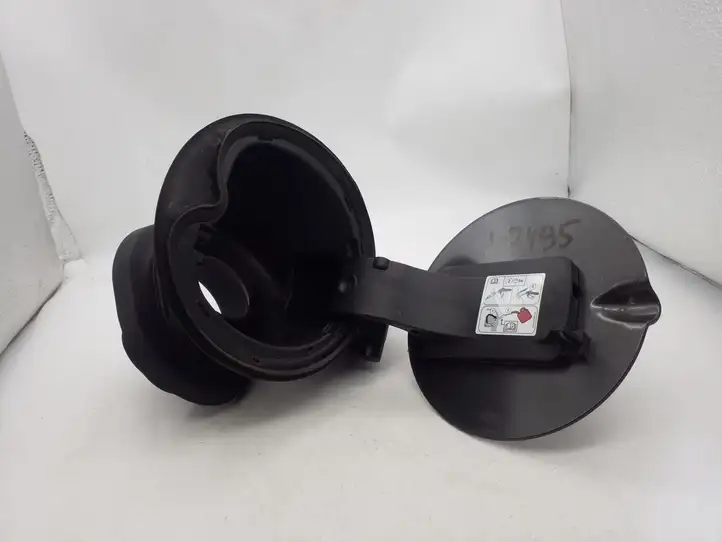 Ford Focus (2015 - 2019) BM51F27936DG Крышка топливного бака — фото 3