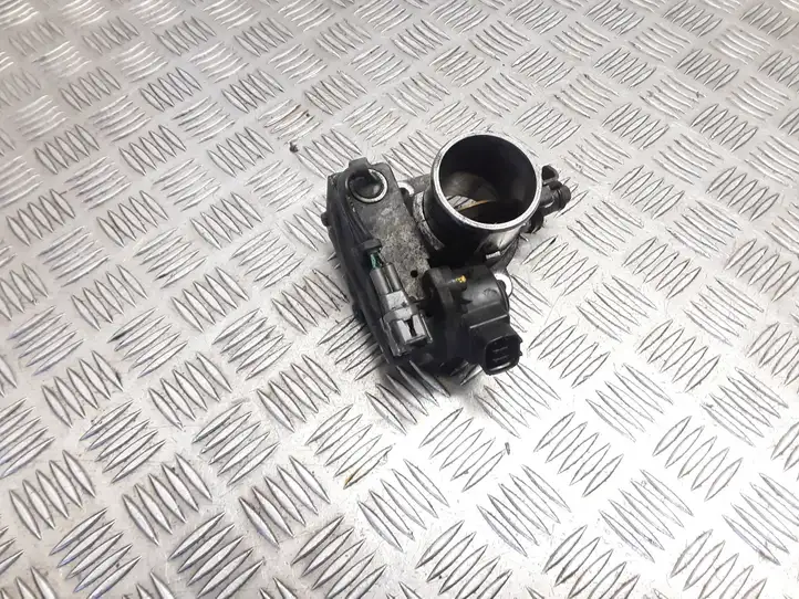 Toyota Corolla Verso E121 (2001 - 2004) 270202K04 Дроссельная заслонка — фото 1