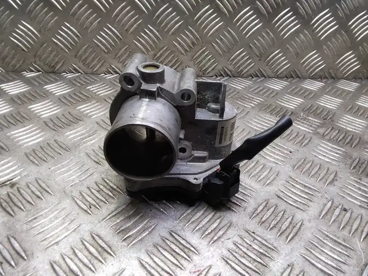 Nissan Qashqai (2010 - 2013) 8200987453 Дроссельная заслонка — фото 1