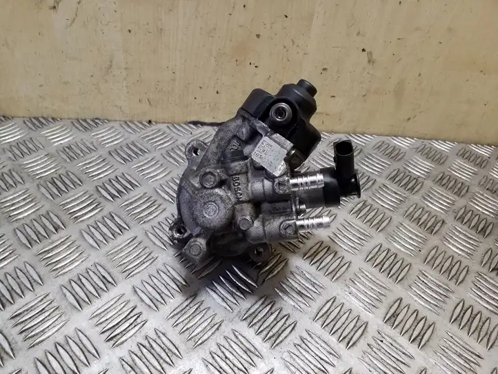 Volkswagen PASSAT B8 (2015 - ) 0445010537 Топливный насос — фото 1